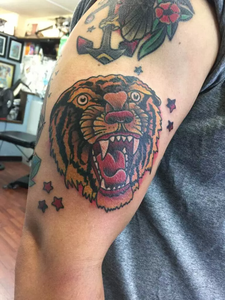 tiger tattoo, man